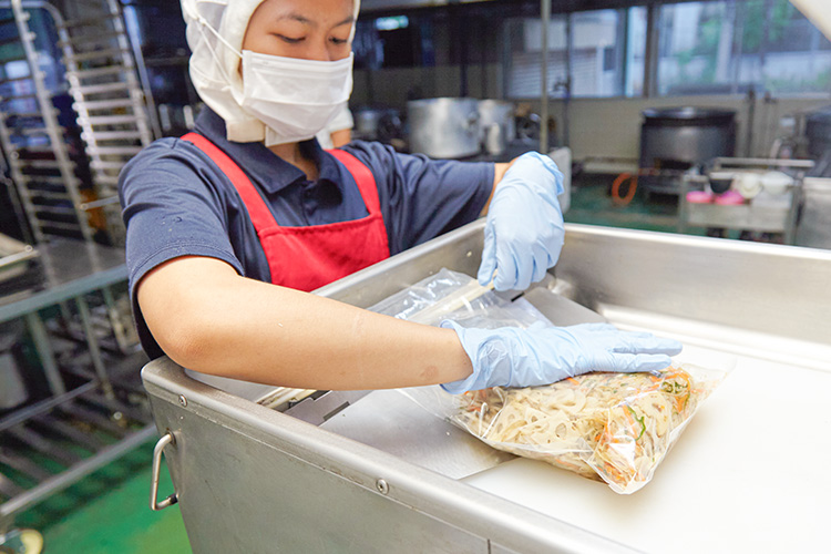 クックチル方式による 品質と安全の両立