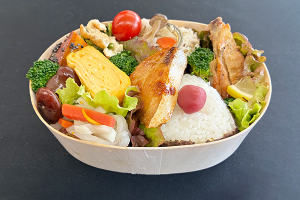 丸亀（MARUGAME）弁当 （香川短期大学生コラボ商品）
